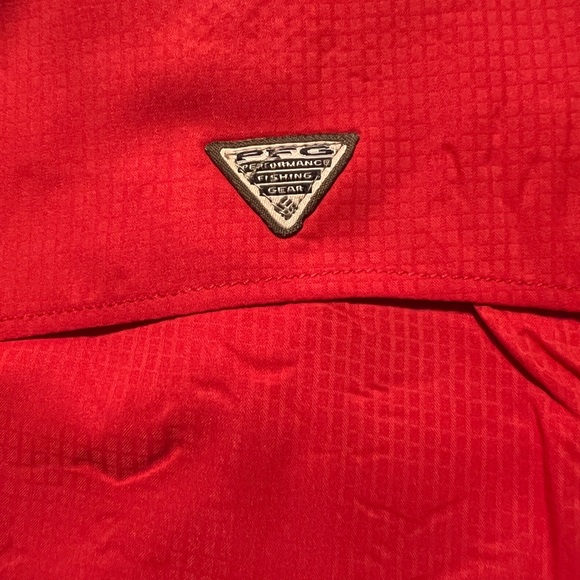 Kids Columbia PFG button down red color various sizes available - Picture 4 of 5
